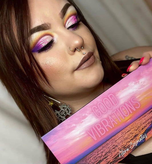 Good Vibrations 21 Pan Eyeshadow Palette