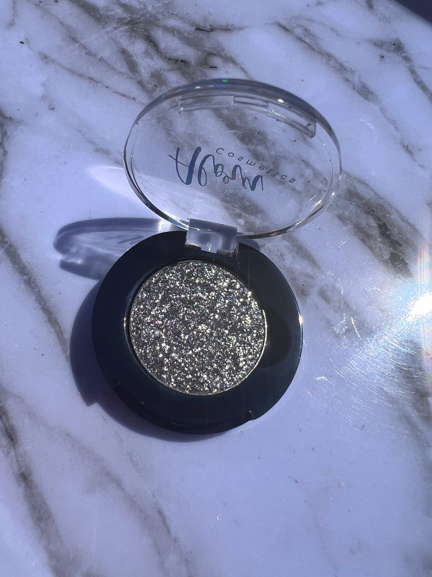 Dazzling Shimmer Eyeshadow
