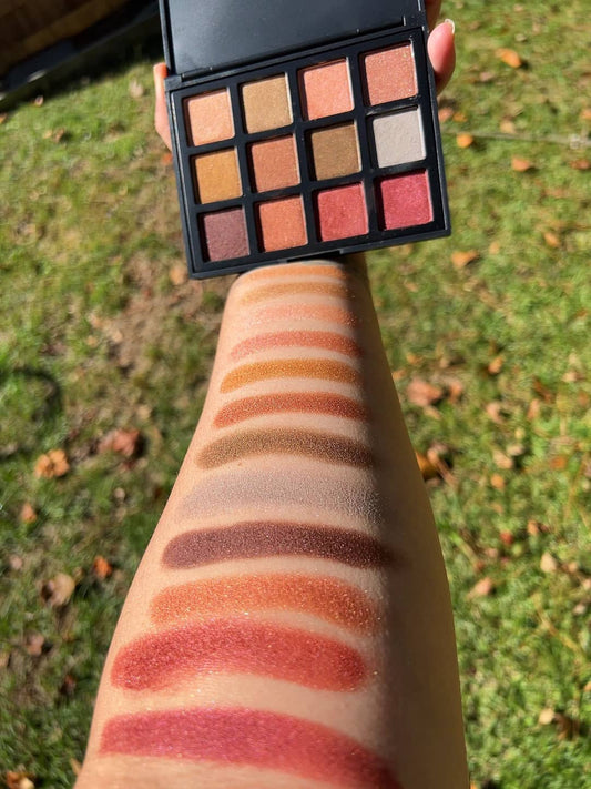 Warm Wishes Eyeshadow Palette