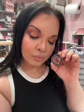 Load image into Gallery viewer, Swan Duo Chrome Single Eyeshadow
