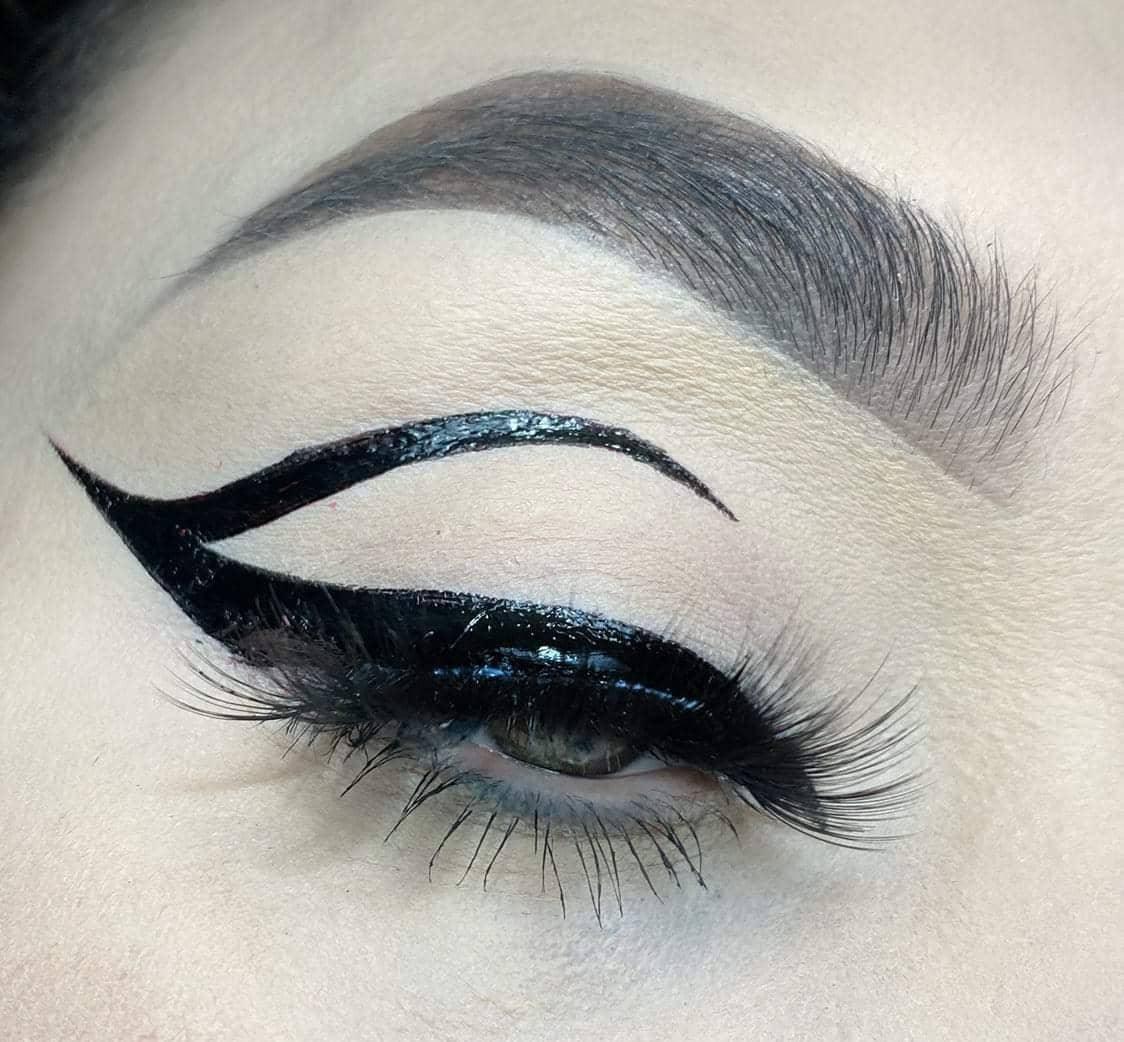 Black Waterproof Liquid Eyeliner - AloraCosmetics  