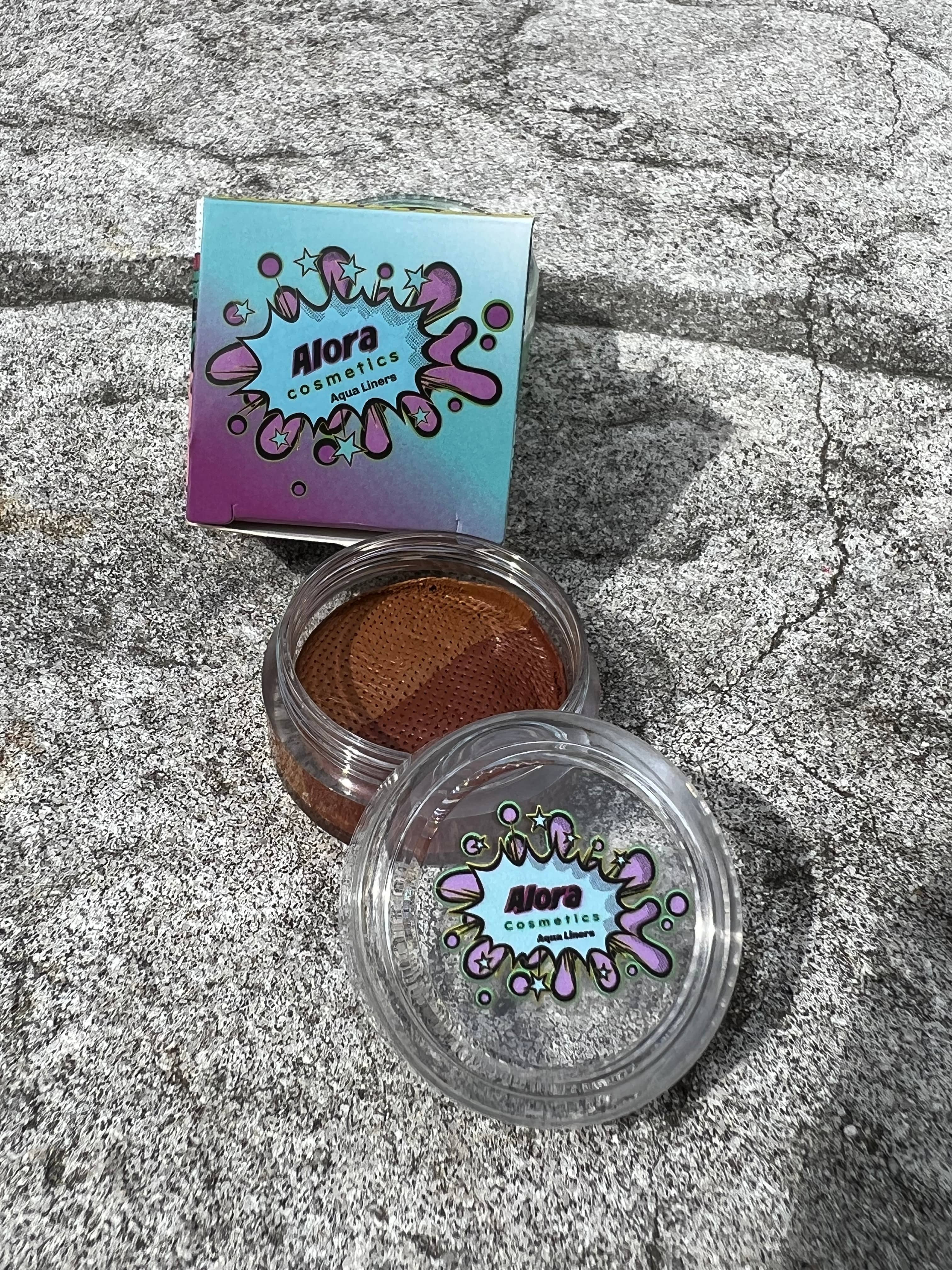 Brown Split Liner – AloraCosmetics