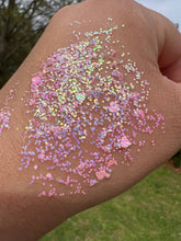 Load image into Gallery viewer, Color Shifting Glitter Gel Cupid
