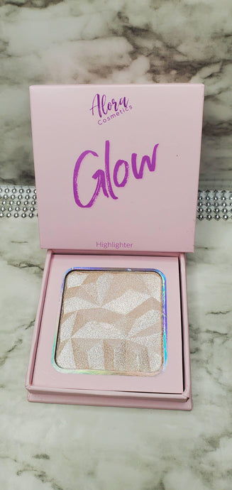 Glow Opalescent Highlighter - AloraCosmetics  