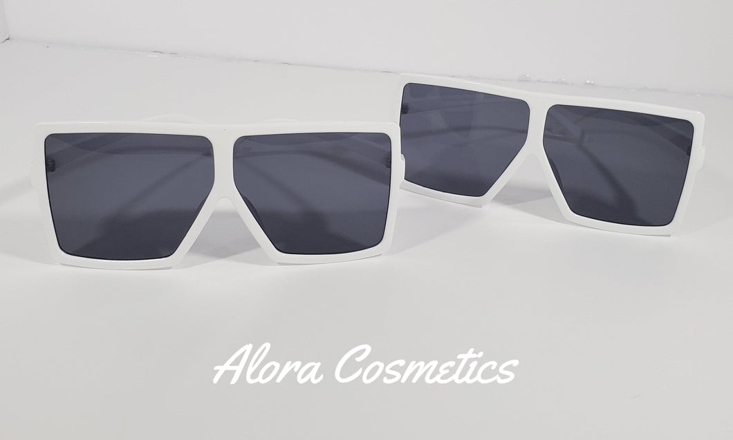 White Oversized Stunner Shades - AloraCosmetics  
