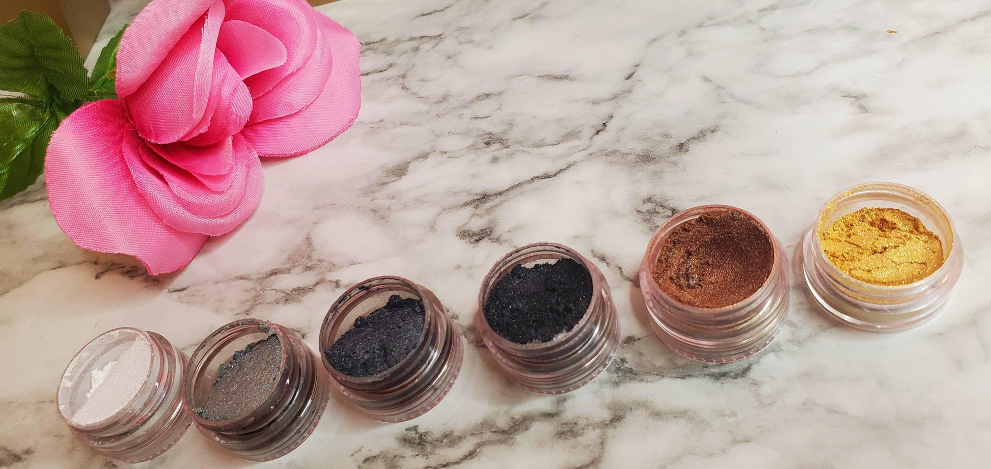 Smokey Eye Pigment Stack - AloraCosmetics  